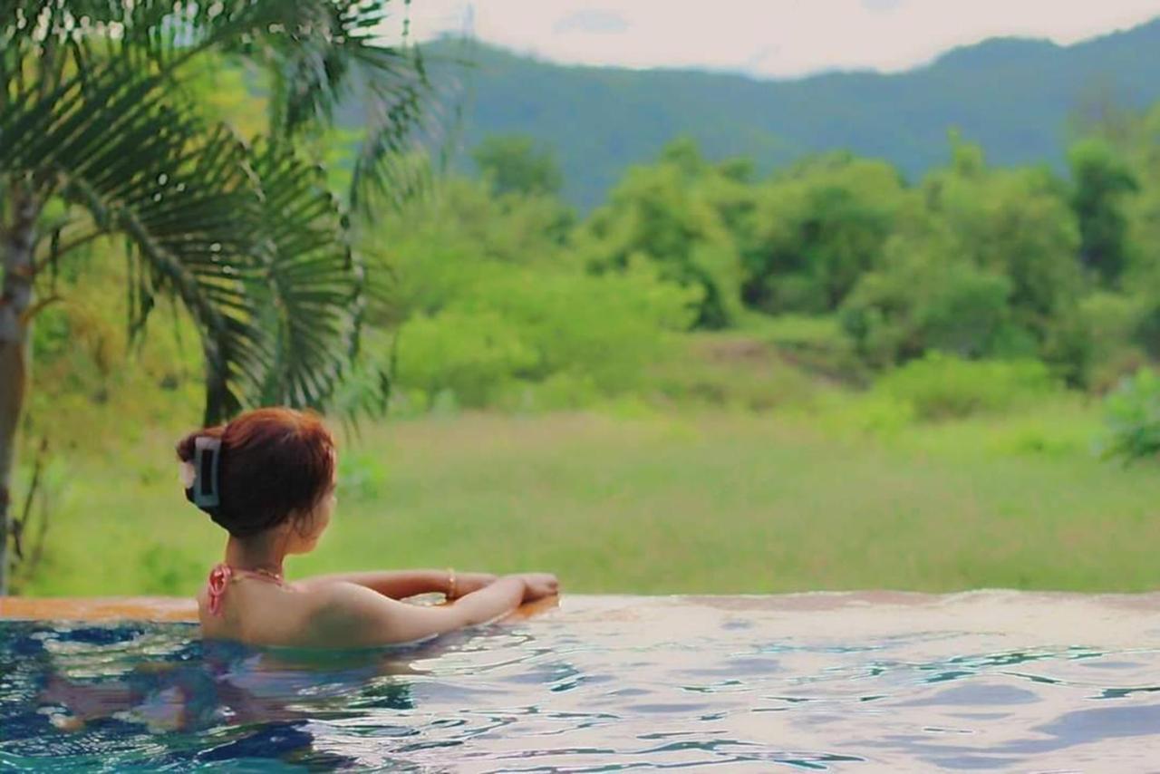 I-din Poolvilla วิลล่ากลางธรรมชาติ วิวภูเขา เป็นส่วนตัว Hua Hin