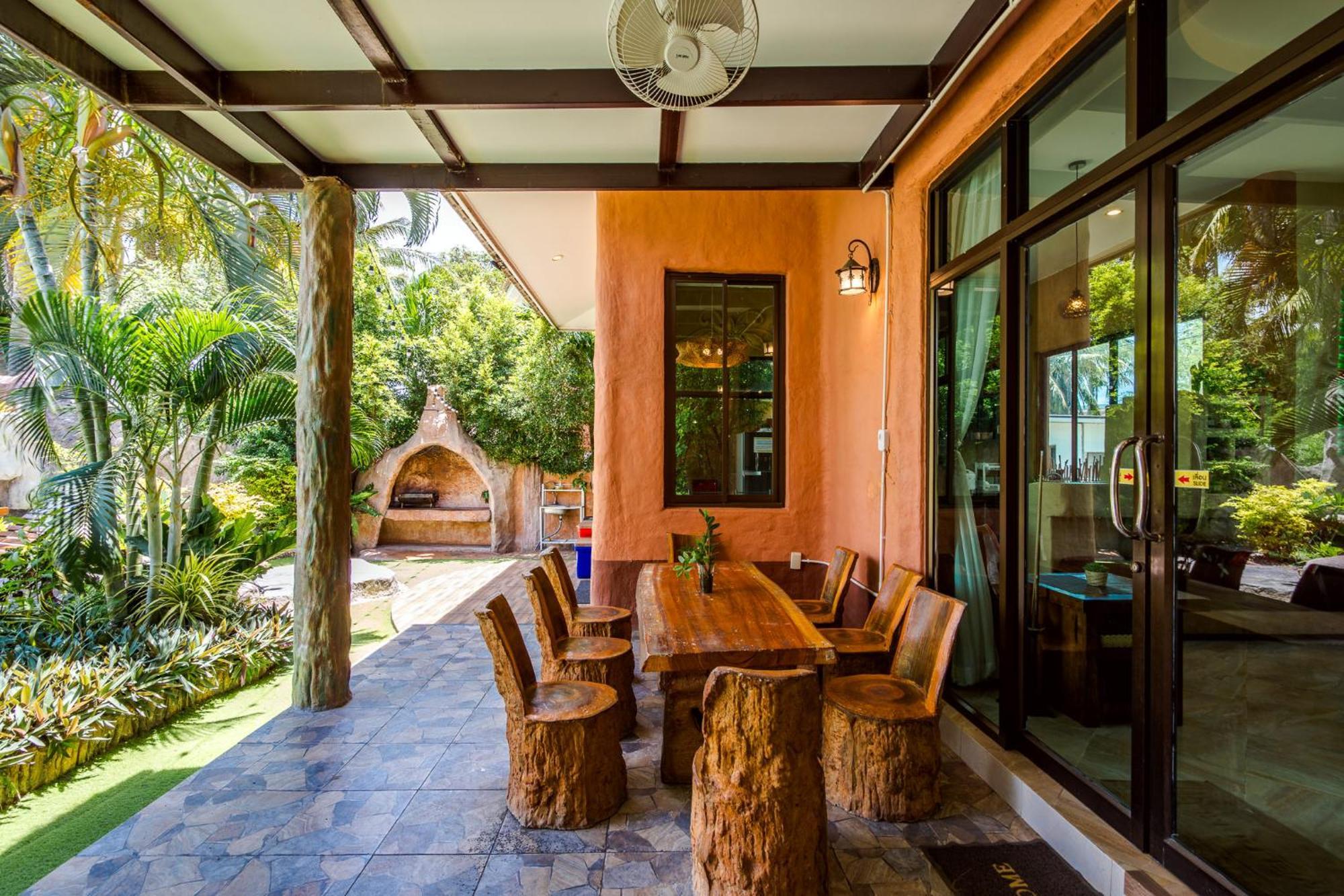 I-din Poolvilla วิลล่ากลางธรรมชาติ วิวภูเขา เป็นส่วนตัว Feriehus